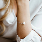 Simple Pearl Bracelet