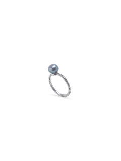 Twisted Band Ring