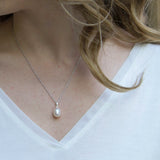 Drop Pearl Necklace