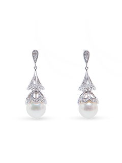Lace Cap Earring - 9-10mm white round freshwater pearl earrings in sterling silver by Nishi Pearls, studio view